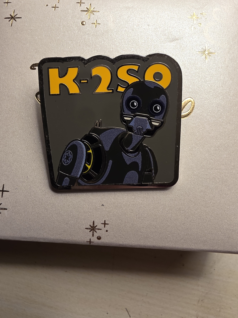 Bundle 🌈🎡❣️3/$23 Disney Star Wars Droid Pin